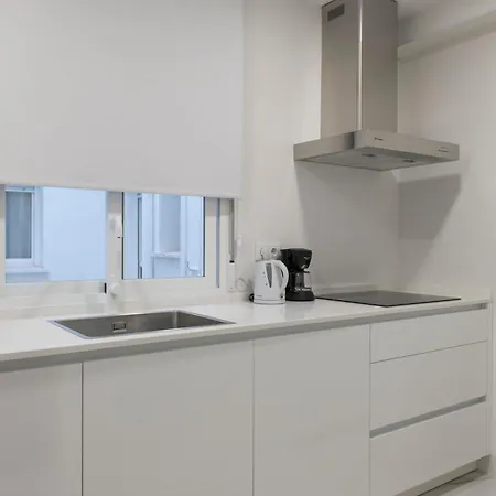 La Bodega Con Parking Gratis *