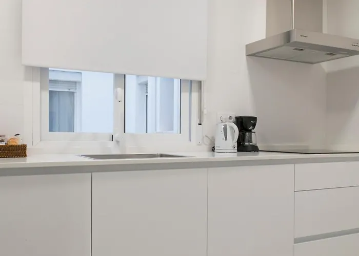 La Bodega Con Parking Gratis